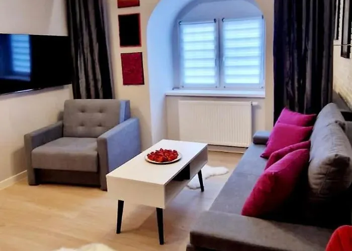 Stacja Karkonosze - W Centrum * Szklarska Poręba